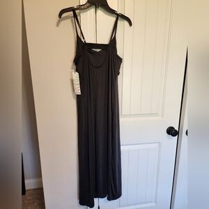 Almost Famous Midi lenght black dress